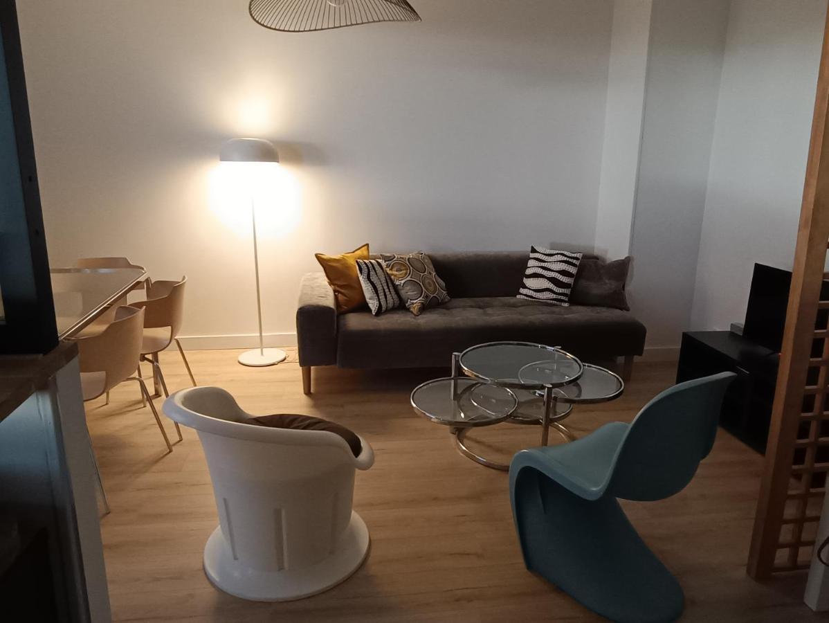 Chelles Centre Ville 2 Chambres Pres Des Bords De Marne 10 Minutes A Pieds De La Gare De Chelles-Gournay 5 Minutes De La Gare De Vaires-Sur-Marne 20 Minutes De Disneyland Jusqu'A 5 Couchages Possibles Exteriér fotografie